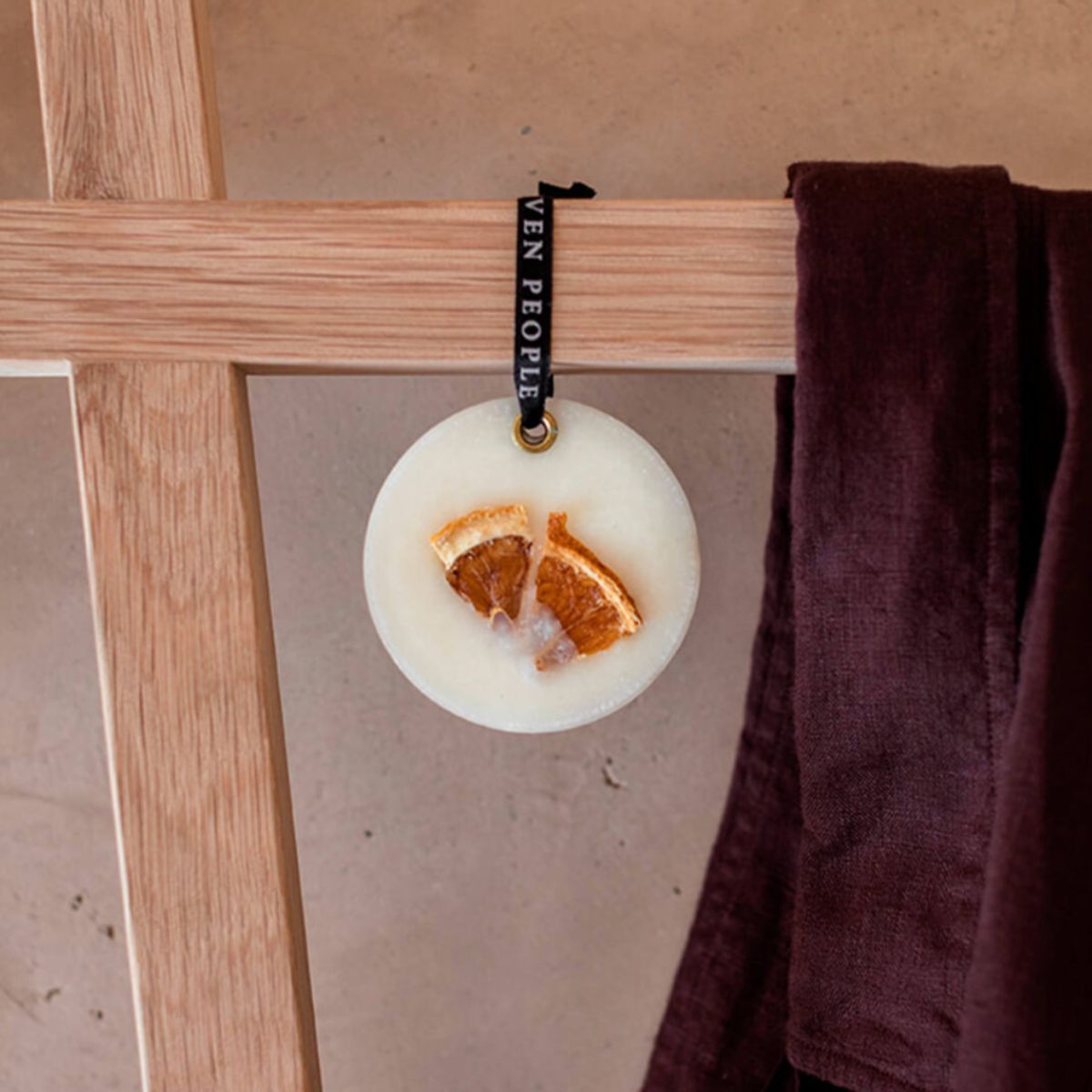 Duftanhänger aus Wachs von Eleven People