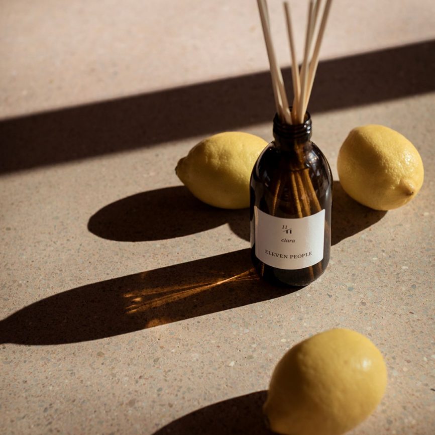 Eleven People Raumduft-Diffusor mit Holzstäbchen
