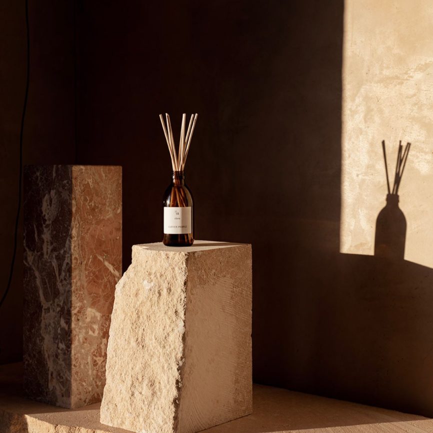 Eleven People Raumduft-Diffusor mit Holzstäbchen